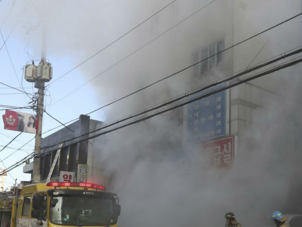 Fire accident in South korea hospital at seoul kills 15 Fire accident in South korea hospital at seoul kills 15