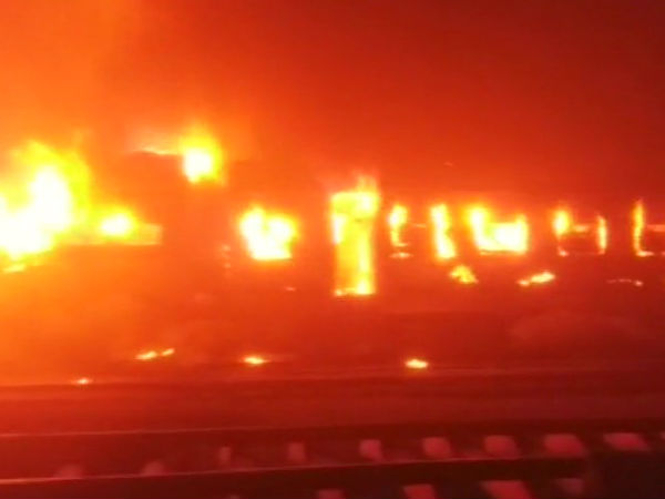 Patna-Mokama passenger train gutted Patna-Mokama passenger train gutted