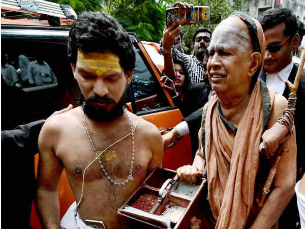 அரசு வக்கீல் மீது சந்தேகம்