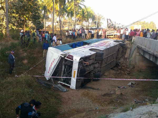 KSRTC Volvo bus falls into pond, 8 died KSRTC Volvo bus falls into pond, 8 died