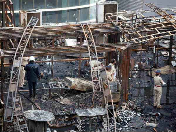 18 years old student needs CBI enquiry in the issue of Mumbai Kamala mills fire accident 18 years old student needs CBI enquiry in the issue of Mumbai Kamala mills fire accident