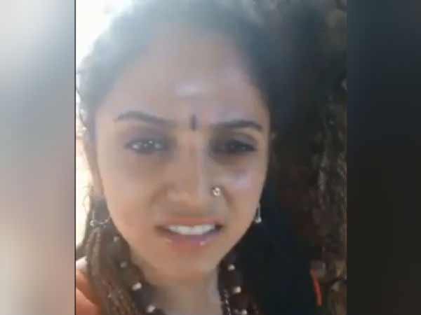 பெண் சாமியார்களின் அசிங்கப் பேச்சு