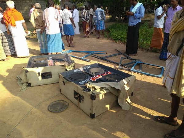Communal Clash due to New year celebrations between two villages in Tanjore Communal Clash due to New year celebrations between two villages in Tanjore