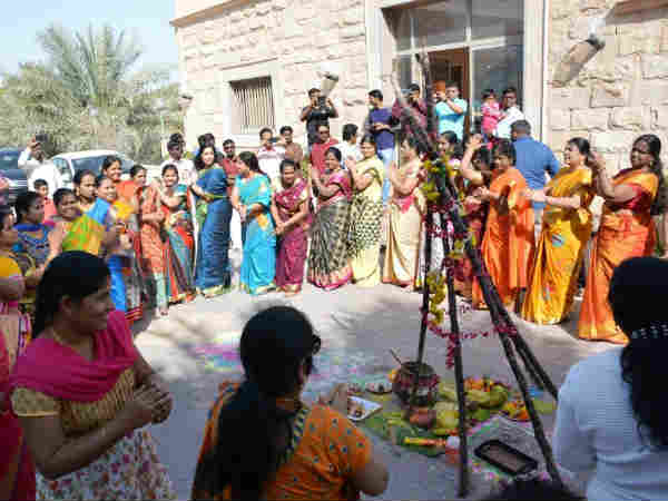 கொண்டாடி மகிழ்ந்த குடும்பங்கள்