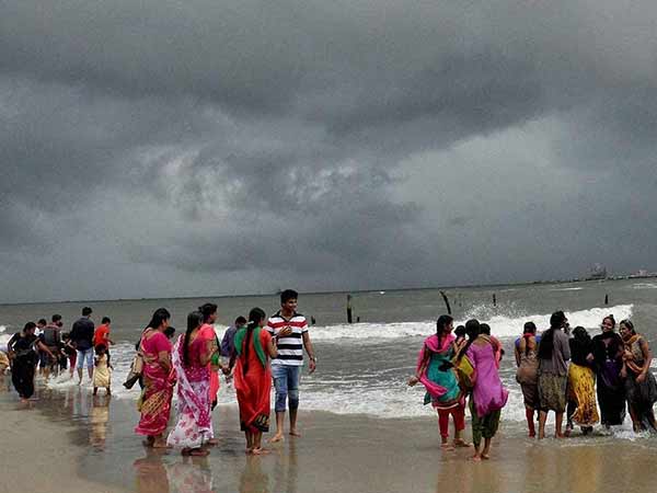 Chances of rain in TN Coastal Areas due to Low pressure zone Chances of rain in TN Coastal Areas due to Low pressure zone