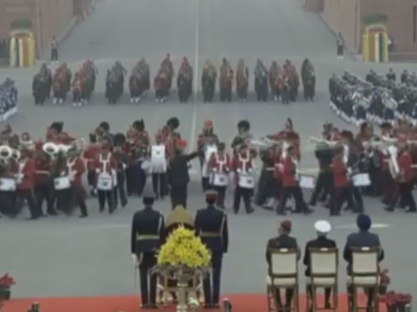 Beating the Retreat ceremony held in Vijay Chowk Beating the Retreat ceremony held in Vijay Chowk
