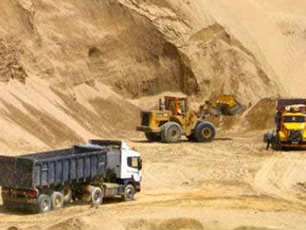 CV Shanmugam demands to open Sand and Granite quarry CV Shanmugam demands to open Sand and Granite quarry