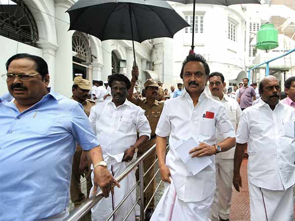 DMK walks out over Gutka scam DMK walks out over Gutka scam