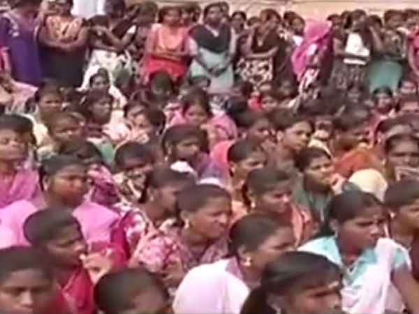மாணவர்கள் மறியல்