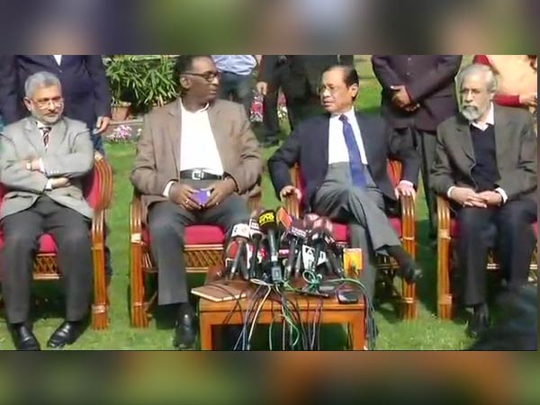SC Justices addresses Press Conference in Delhi SC Justices addresses Press Conference in Delhi