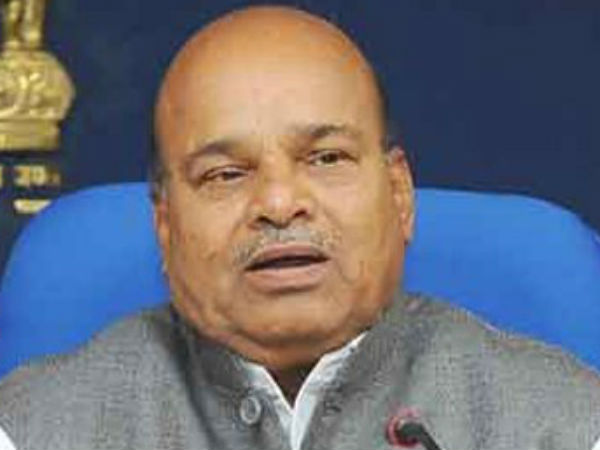 Physically challenged must get equal opportunities says Central minister Physically challenged must get equal opportunities says Central minister