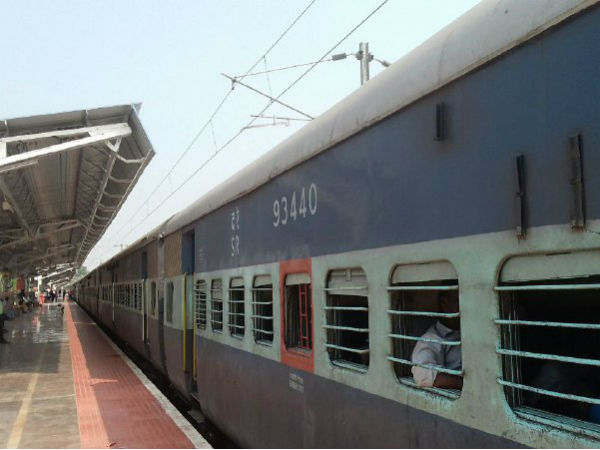 Tirunelveli-Erode Passenger train delay signals pester passengers Tirunelveli-Erode Passenger train delay signals pester passengers