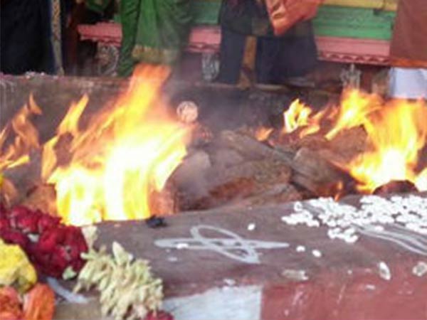 யாகங்கள் செய்யலாம்