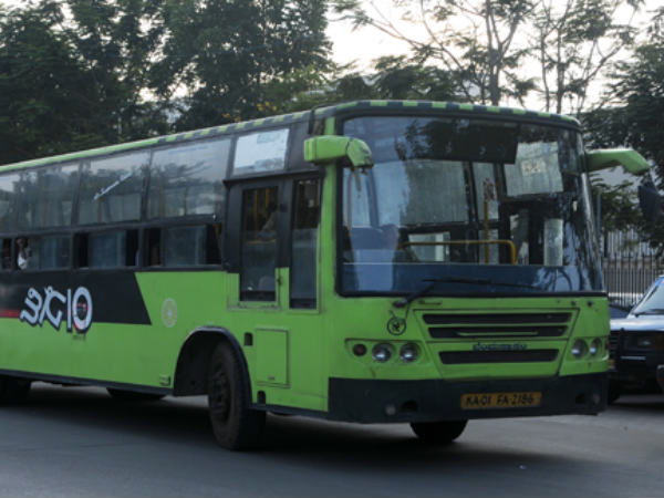 Bangalore witness murder at running bus Bangalore witness murder at running bus