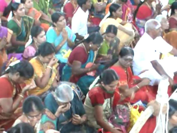 Meenakshi amman temple fire: People angry with the government negligence Meenakshi amman temple fire: People angry with the government negligence