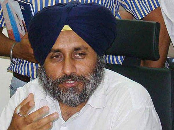 Sukhbir Badal likens Sidhu to a 'monkey' Sukhbir Badal likens Sidhu to a 'monkey'