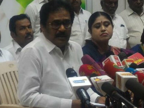 தலைமையிடம் புகார் அளிக்கப்படும்