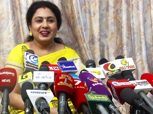 எதிர்க்கட்சிகளுக்கு பாடல் மூலம் விமர்சனம்