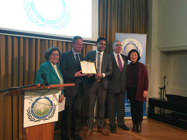 A Man from TN gets Ambassador for Peace Award in England A Man from TN gets Ambassador for Peace Award in England