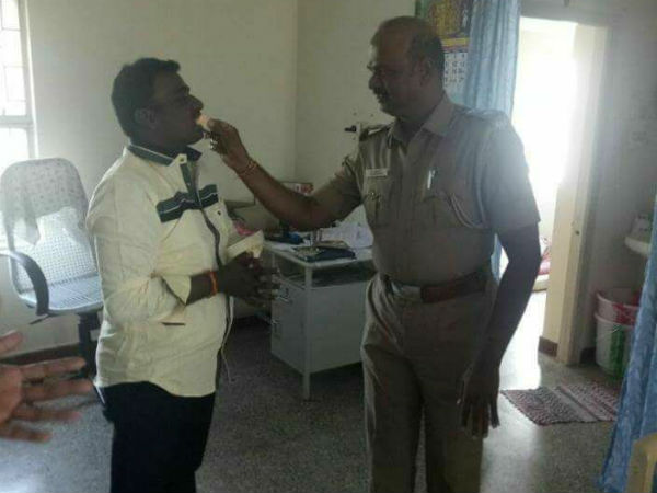 அதிகாரி நடவடிக்கை