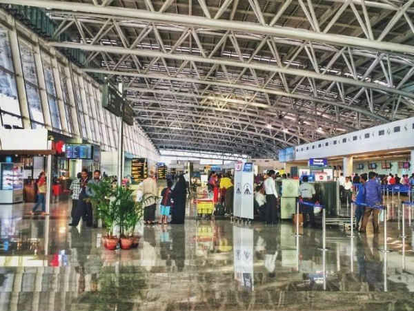 Bangladesh woman dies at Chennai airport Bangladesh woman dies at Chennai airport