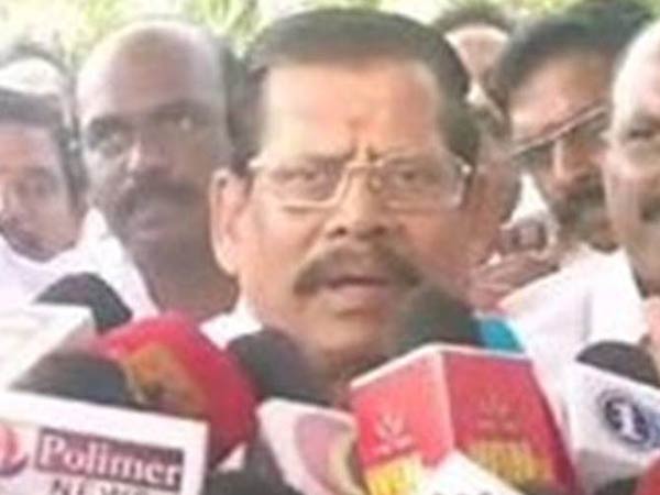போர்க்கொடி தூக்கிய சினி