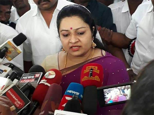 தீபா தலைமை