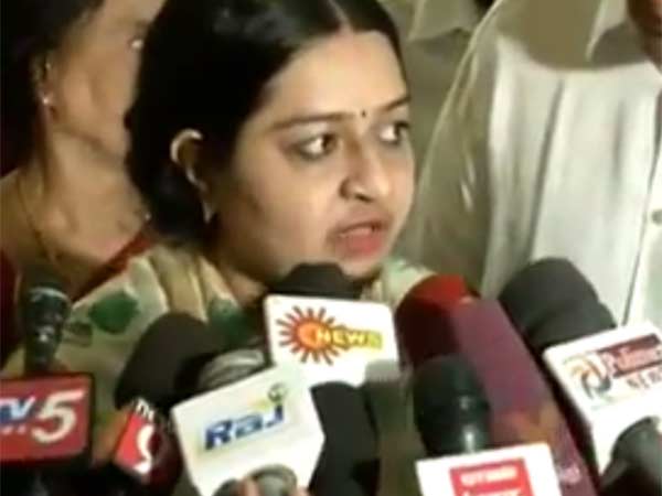 தீபாவின் பேரவை