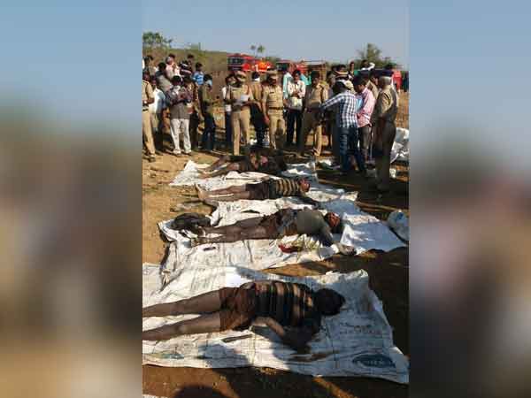 Five bodys rescued in Andra: two identified belongs to Salem district Five bodys rescued in Andra: two identified belongs to Salem district