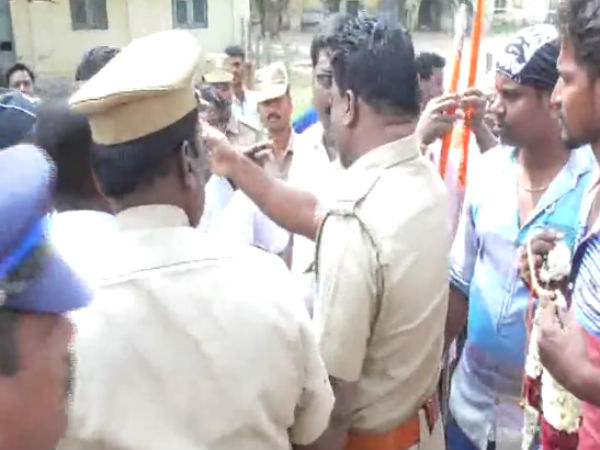 இந்து முன்னணியினர் கைது