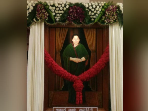 Madras HC to hear DMK plea against Jayalalithaa's portrait Madras HC to hear DMK plea against Jayalalithaa's portrait