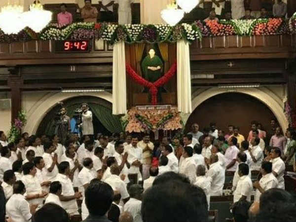 சென்னை உயர்நீதிமன்றத்தில்...