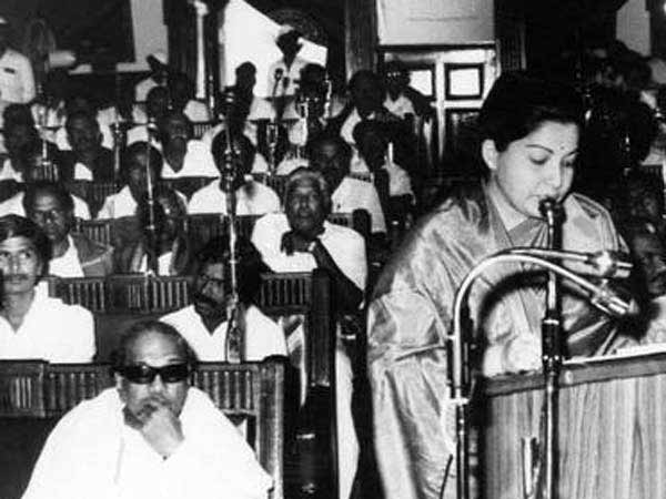 முதல்வரான ஜெயலலிதா
