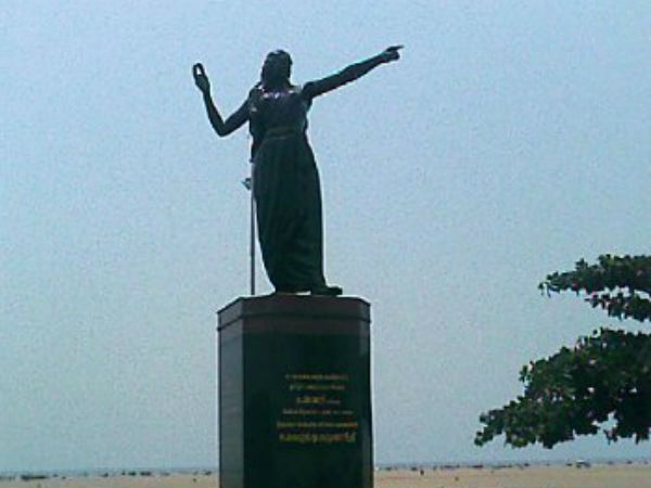 மீண்டும் சிலை வைத்த திமுக