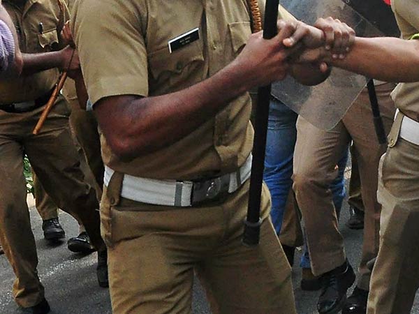 kerala police caught the drugs smuggling group in tamilnadu kerala police caught the drugs smuggling group in tamilnadu