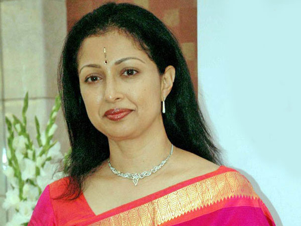 Actress Gowthami says no support for Kamal and Rajini parties Actress Gowthami says no support for Kamal and Rajini parties