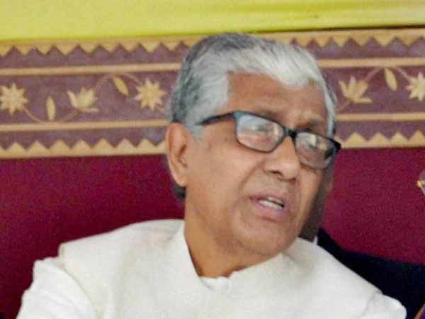 Manik Sarkaar tops the list in poorest CM in India Manik Sarkaar tops the list in poorest CM in India
