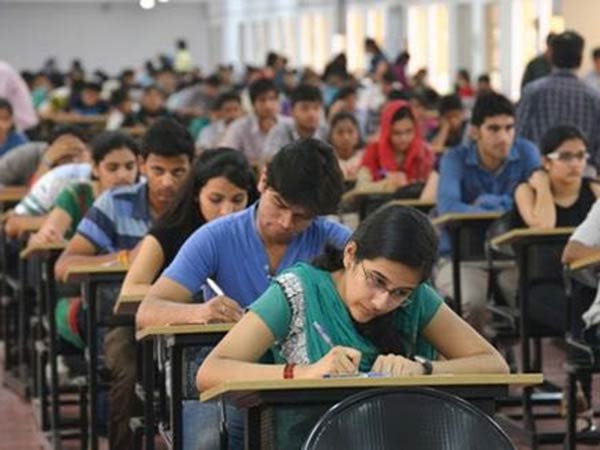 கவலையில் மருத்துவ கனவு மாணவர்கள்