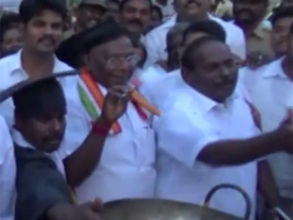 பக்கோடா விற்ற நாராயணசாமி