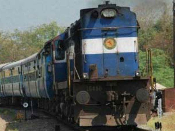 Railways decided to sack 13thousand employees Railways decided to sack 13thousand employees