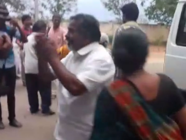 பெற்றோருடன் செல்ல மறுப்பு
