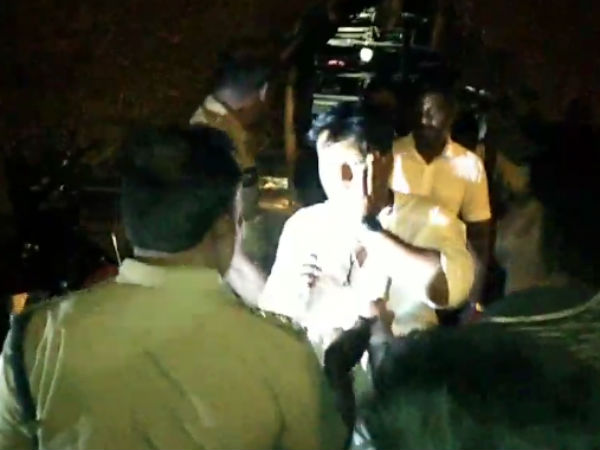 வாகனங்கள் பறிமுதல்