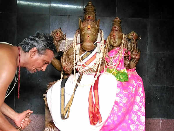 ஸ்ரீ லட்சுமி ஹயக்ரீவர் ஹோமம்
