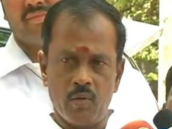 Sevvoor Ramachandran visits Tirupati temple Sevvoor Ramachandran visits Tirupati temple