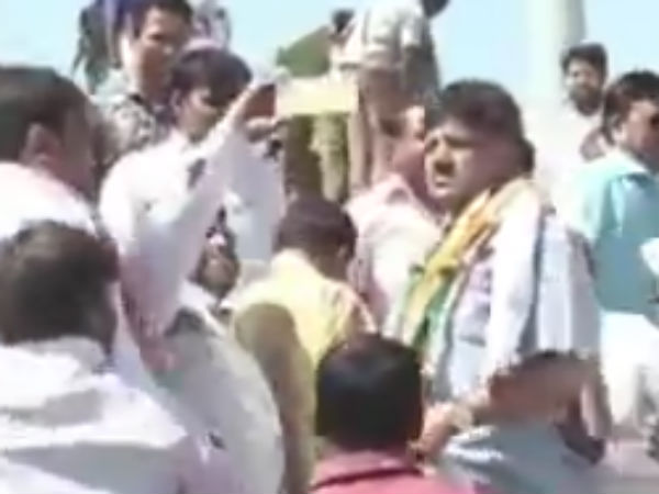 வைரலான வீடியோ காட்சி