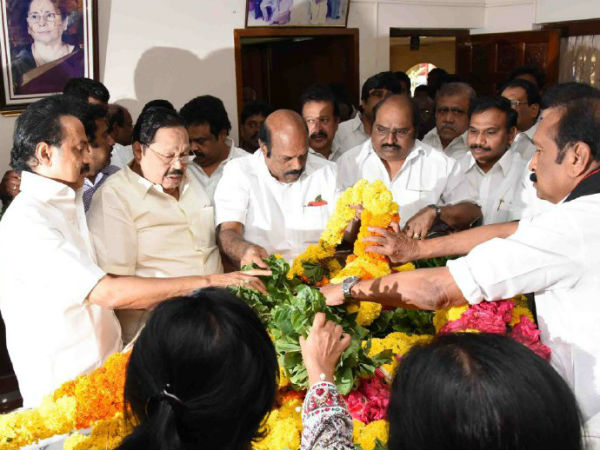 வெங்கடாசலையாவுக்காக தியாகம்
