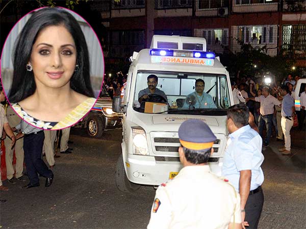 மும்பை வந்த ஸ்ரீதேவி உடல்