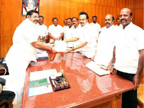 காத்திருந்து டீ குடித்தேன்