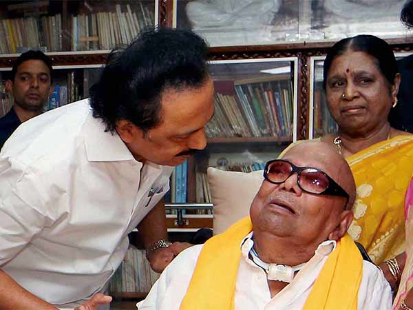 நடுநாயகம்