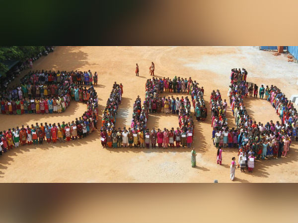 Chennai annanagar Valliammal college students stand in a row to form Tamil Chennai annanagar Valliammal college students stand in a row to form Tamil